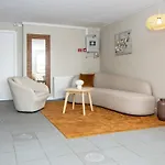 With Shared Kitchen In Ulfborg