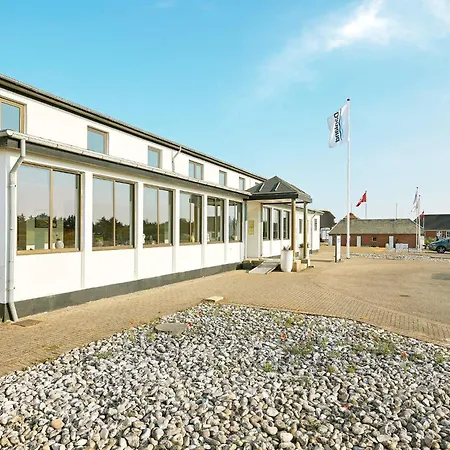 With Shared Kitchen In Ulfborg