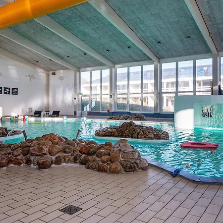 With Shared Kitchen In Ulfborg