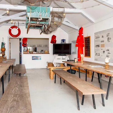 With Shared Kitchen In Ulfborg