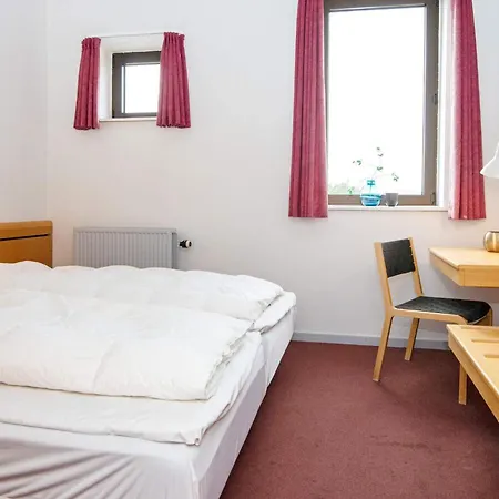 Ferienhaus With Shared Kitchen In *