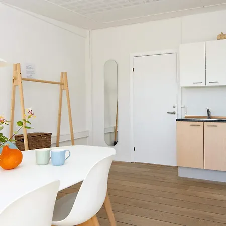 With Shared Kitchen In Ferienhaus Ulfborg