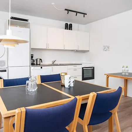 Vakantiehuis With Shared Kitchen In *