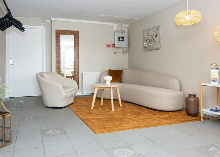 With Shared Kitchen In Ulfborg