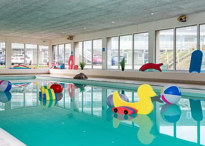 With Shared Kitchen In Сasa de vacaciones