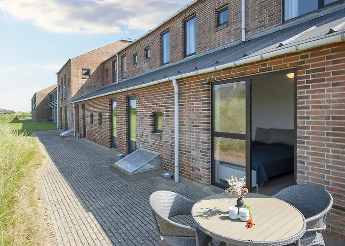 With Shared Kitchen In Ulfborg