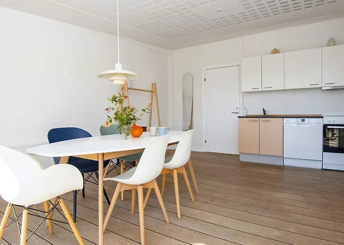Дом отдыха With Shared Kitchen In Ulfborg